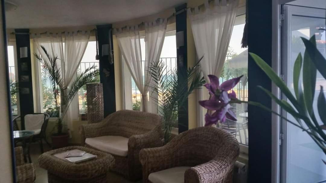 Hotel Lozite Созополь Экстерьер фото